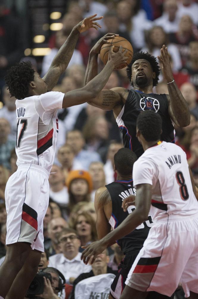 1-2！阿森纳遭读秒绝杀！曼城3-0大胜差2分，日本中场绝平利物浦（阿森纳1-2读秒遭绝杀，曼城3-0大胜将分差缩至2分，日本中场读秒绝平利物浦）