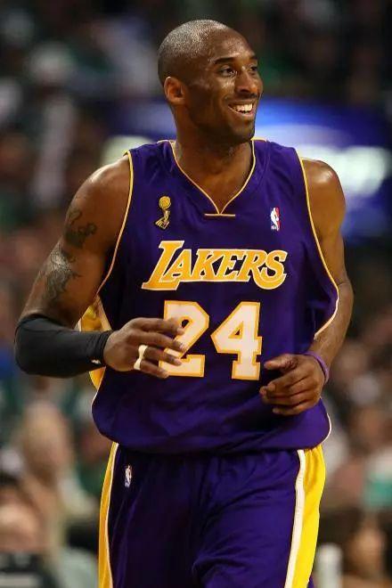 环足奖年度最佳前锋候选：哈兰德、姆巴佩、亚马尔在列（哈兰德、姆巴佩、亚马尔入围环足奖年度最佳前锋）