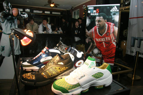 布鲁日后卫：枪手第一球是纯粹的精彩，与他们交手有学习价值（布鲁日后卫：阿森纳首球纯粹精彩，与其过招受益匪浅）