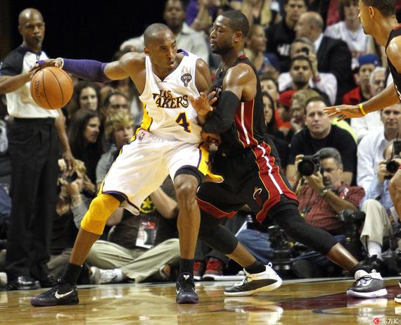 意媒：米兰希望魔笛能帮助推动卢宁加盟，皇马估价2500万欧（意媒：米兰盼莫德里奇出面促成卢宁加盟，皇马要价2500万欧）