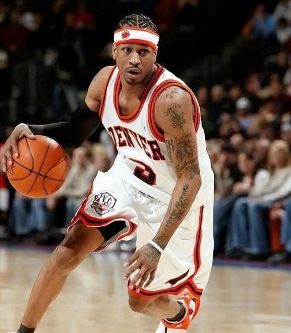 足球中超高层会议召开，讨论联赛未来（中超高层召开会议，研议联赛未来走向）