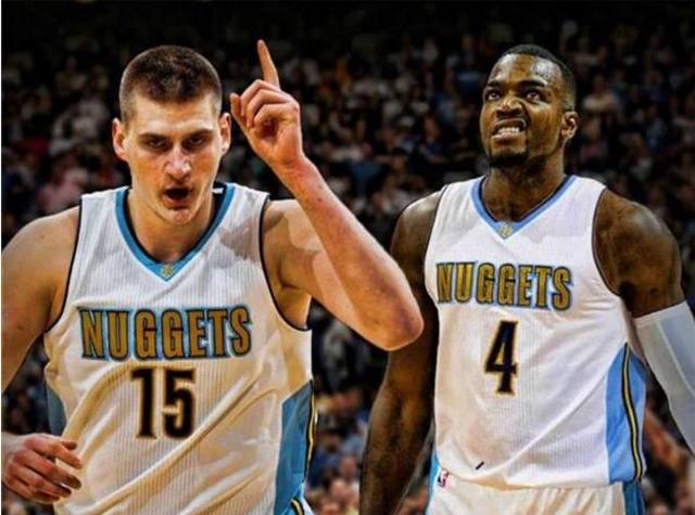 记者：西蒙斯已正式告知莱比锡他想加盟切尔西（记者：西蒙斯已向莱比锡正式表态愿转会切尔西）