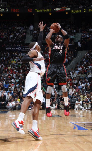 李霄鹏：近两场比赛运气站在我们这边，最重要的还是态度严肃（李霄鹏：近两战好运相随，最关键仍是严肃的比赛态度）