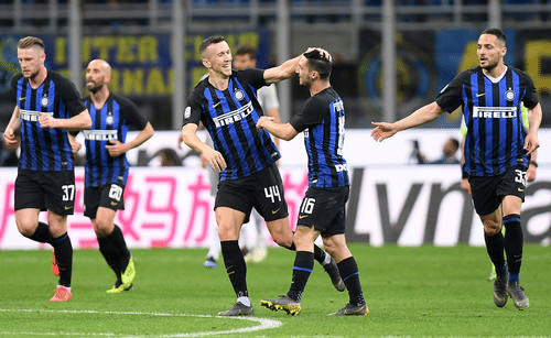 曼联球员身价更新，姆伯莫7500万欧领衔（曼联球员最新身价出炉：姆伯莫以7500万欧暂列榜首）