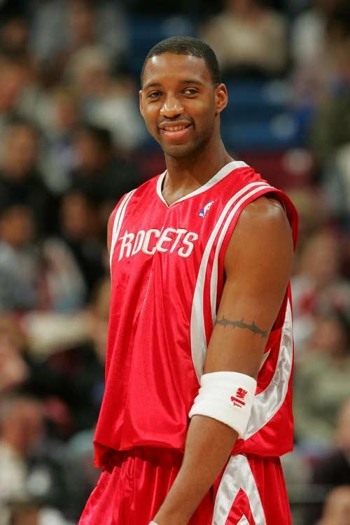 因右踝发炎，朗尼克取消了担任阿森纳vs拜仁解说嘉宾的计划（右踝发炎，朗尼克退出阿森纳战拜仁的解说工作）