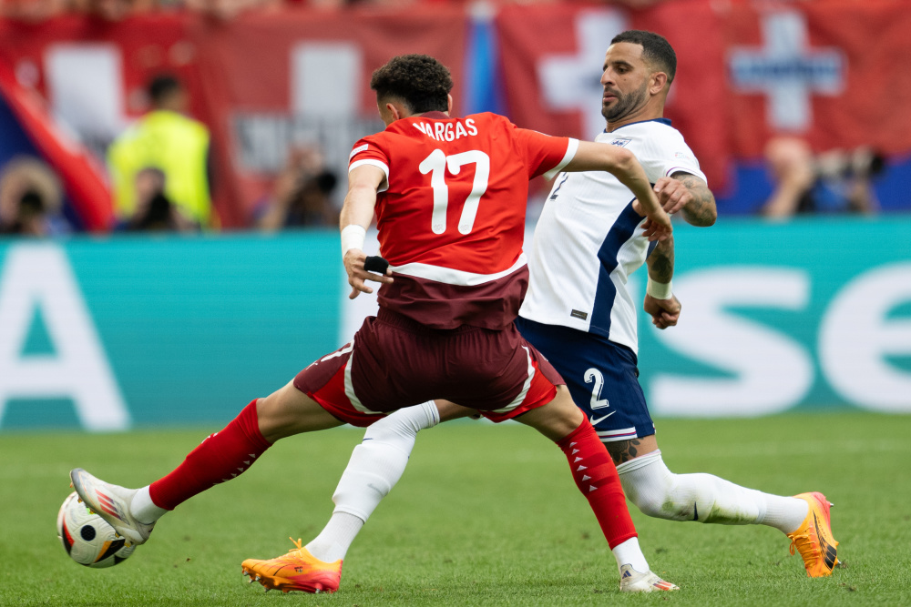 的球技和机 的球技和机